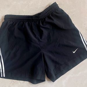 Nike Ladies Soccer Workout Shorts in Medium with Pockets!